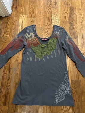 Gray Long Sleeve Scoop Neck Tee with Red Wing & Green Floral Print